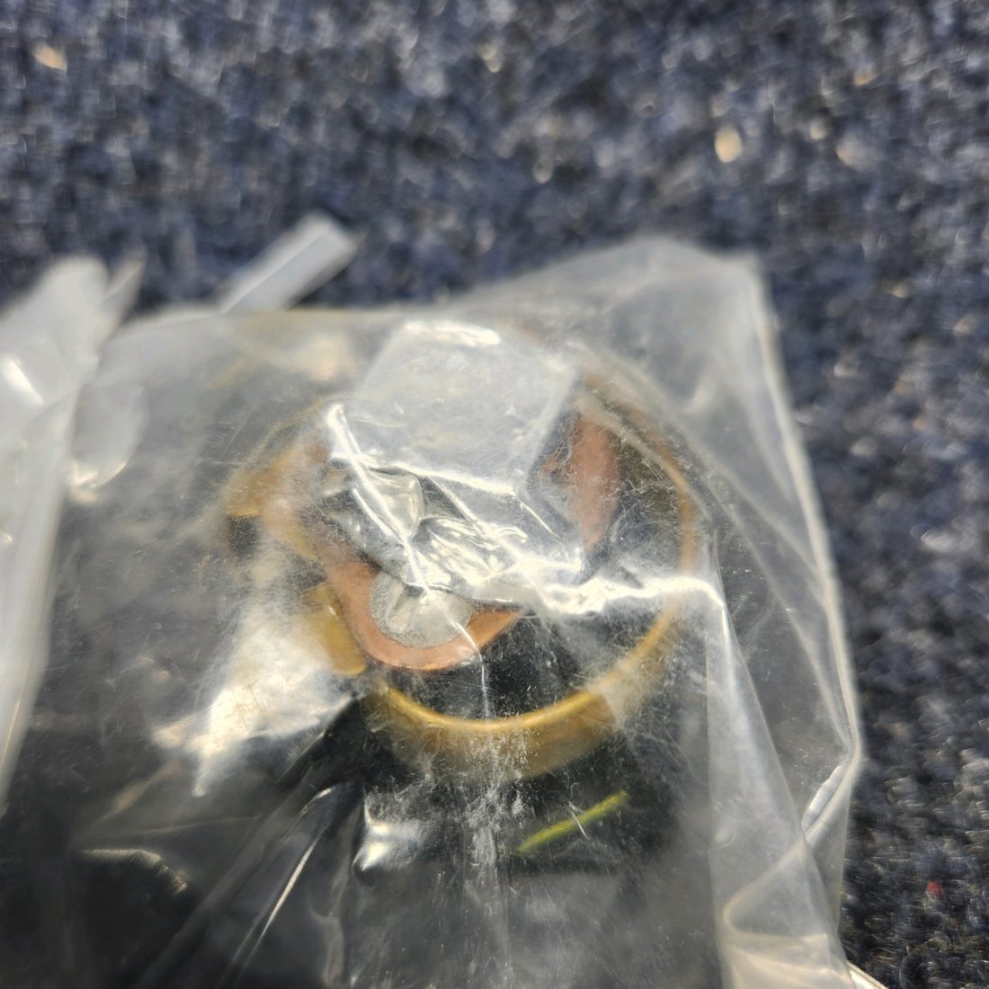 Used aircraft parts for sale, 1509413 BEECHCRAFT F35 OIL PRESS INDICATOR