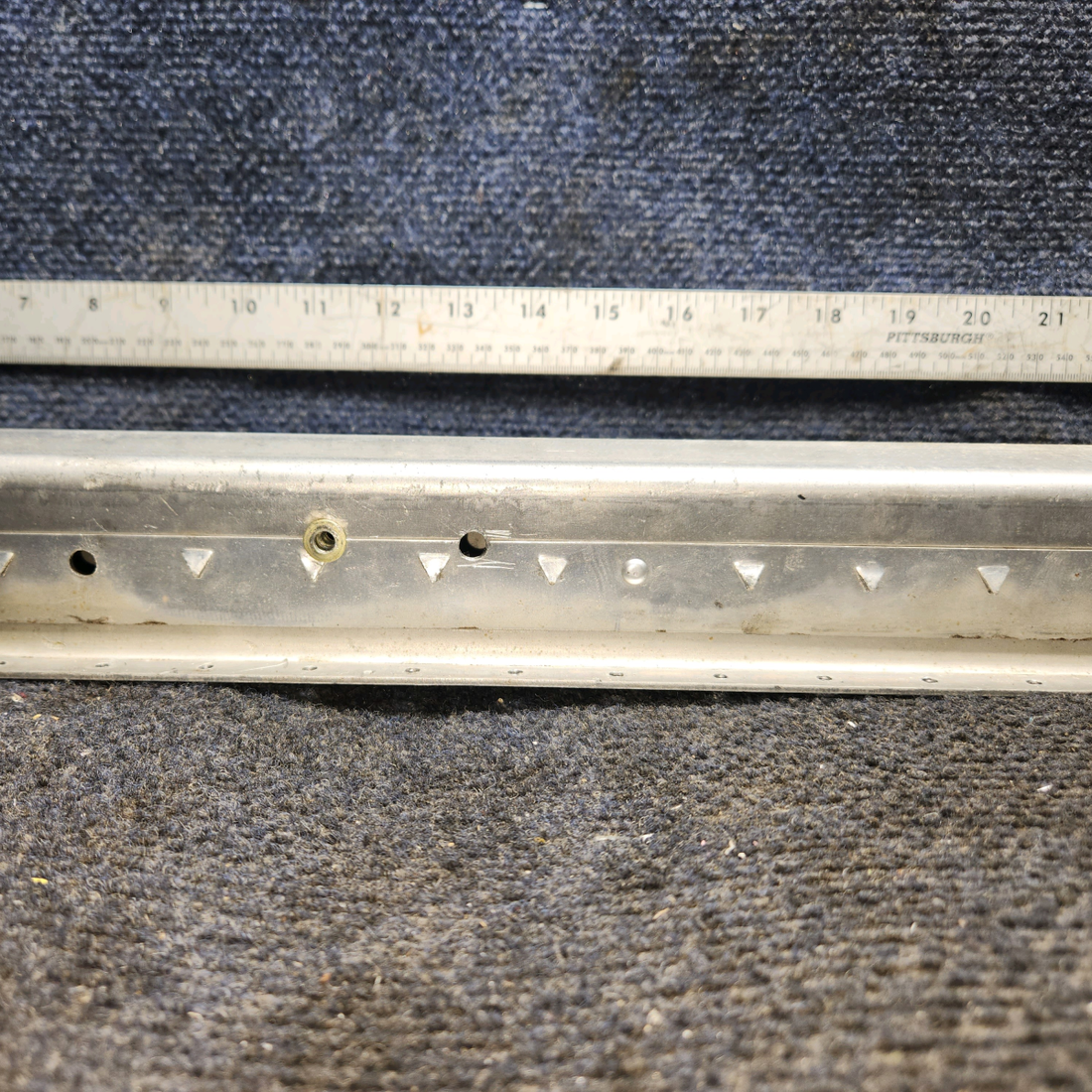 Used aircraft parts for sale, 0512124-43 Cessna 172E Center Spar Assembly
