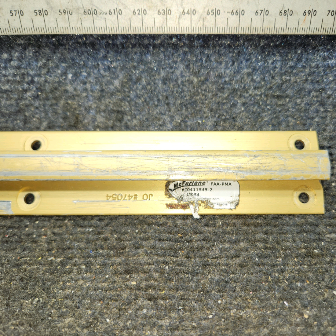 Used aircraft parts for sale, MC0411545-2 cessna 150G Inboard Seat Rail