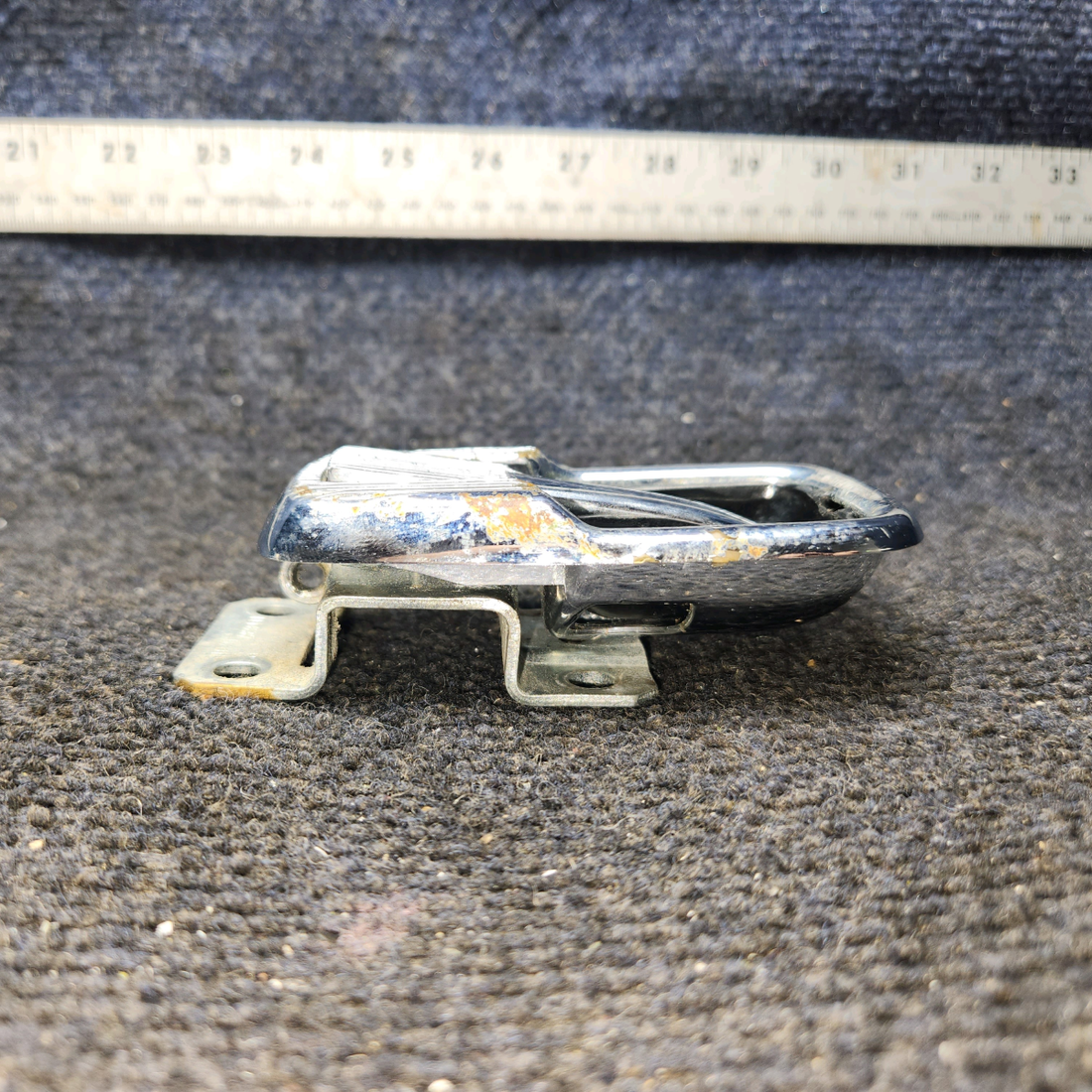 Used aircraft parts for sale, 464-048 Piper PA32RT-300 Aft Cabin Door Handle - LH
