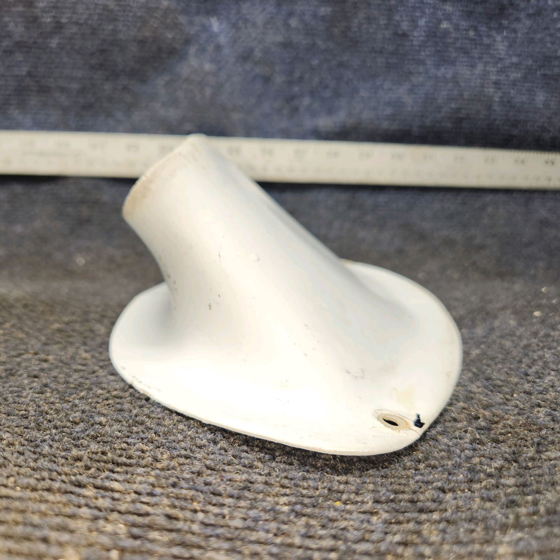 Used aircraft parts for sale, 0522150-2 Cessna 172F Lower Wing Strut Fairing - RH