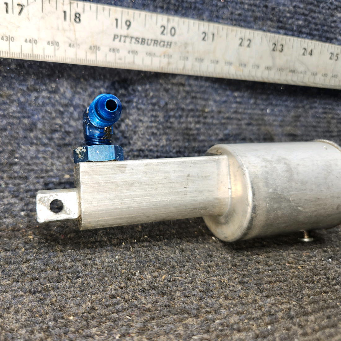 Used aircraft parts for sale, 0541138-20 cessna 150G Brake Cylinder Assembly