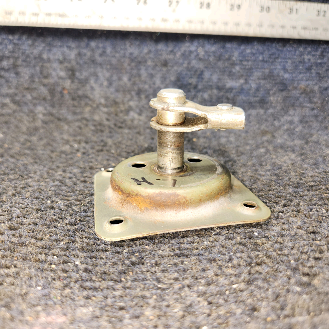Used aircraft parts for sale, 0511227-7, 0413195-3 Cessna 172 Cabin Door Handle Plate Assembly with Shaft LH