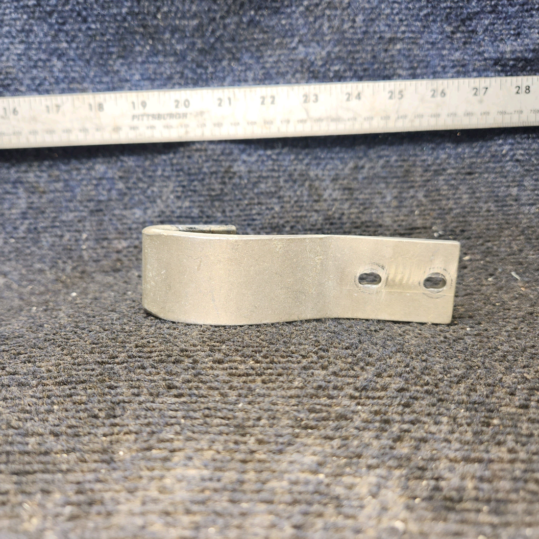 Used aircraft parts for sale, 0711102 Cessna 172F Baggage Door Hinge Assembly