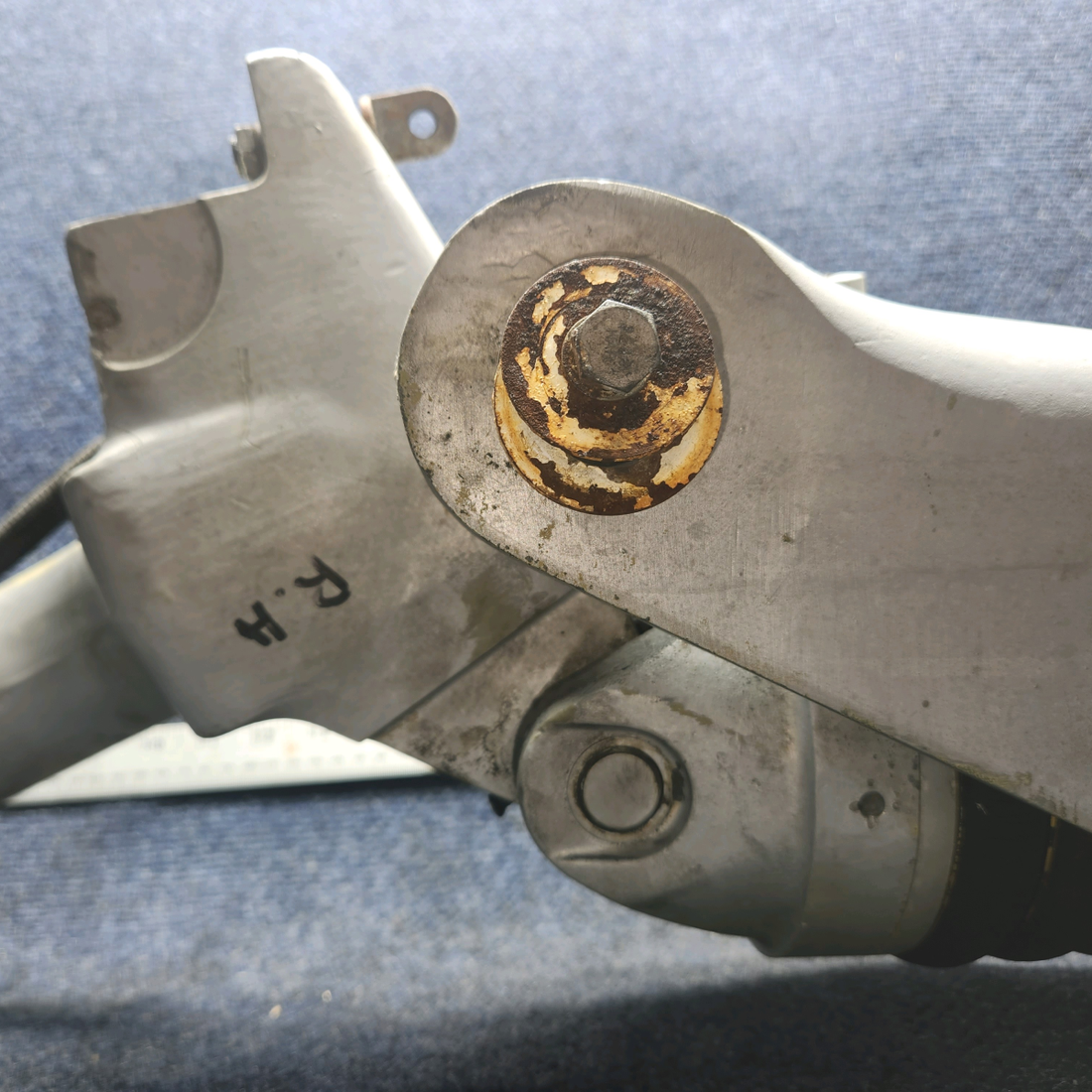 Used aircraft parts for sale, 169-810001-602 Beechcraft A24R Main Landing Gear Assembly RH