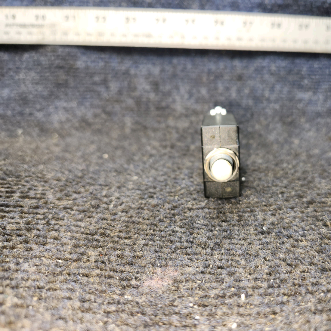 Used aircraft parts for sale, W31X2M1G40 Tyco Electronics W31 Series PIPER PA-24-250 Circuit  Breaker - 40 Amps