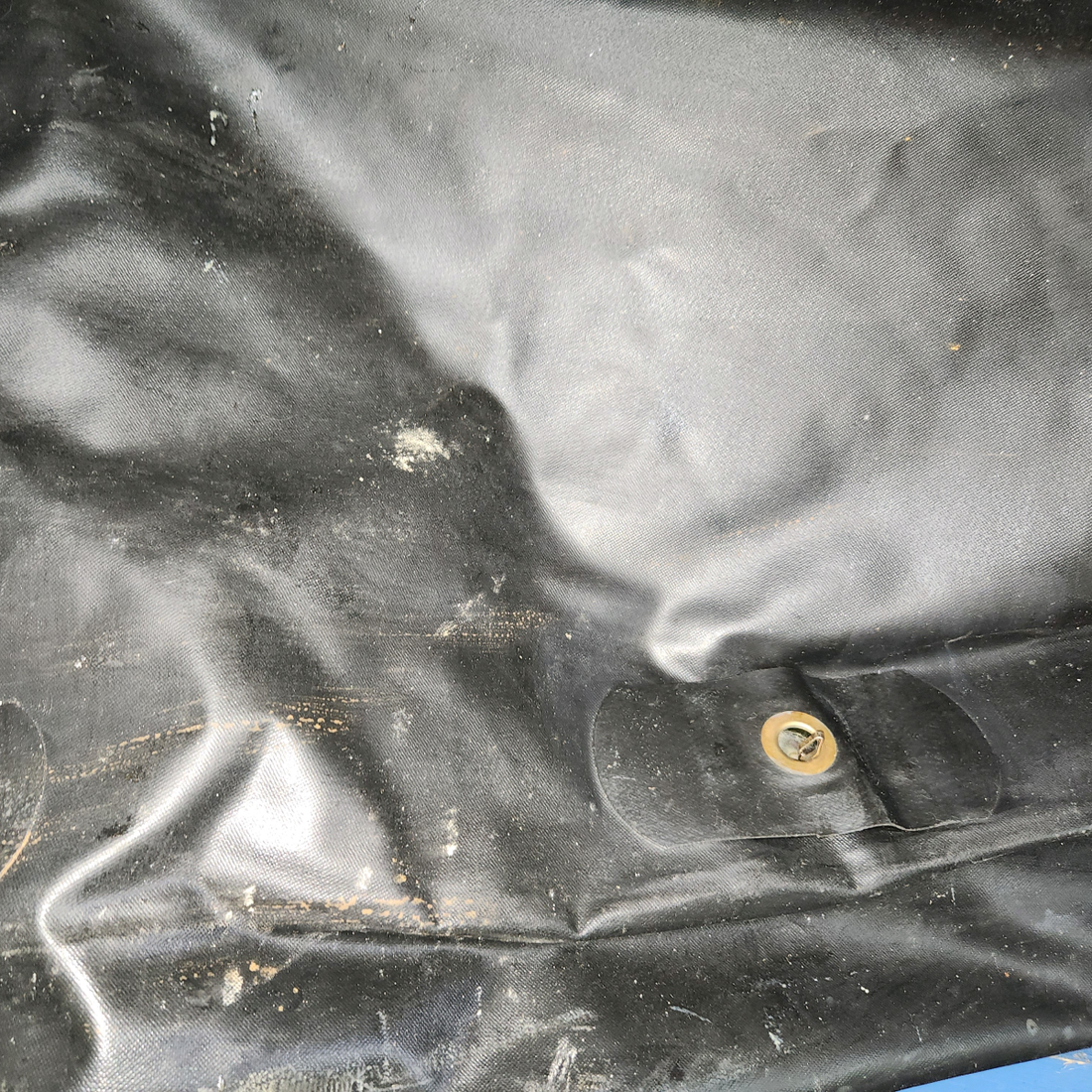 Used aircraft parts for sale, 95-920011-14 BEECHCRAFT 95-55B Auxiliary Fuel Cell - RH – 31 Gallons, MFG 11/2004