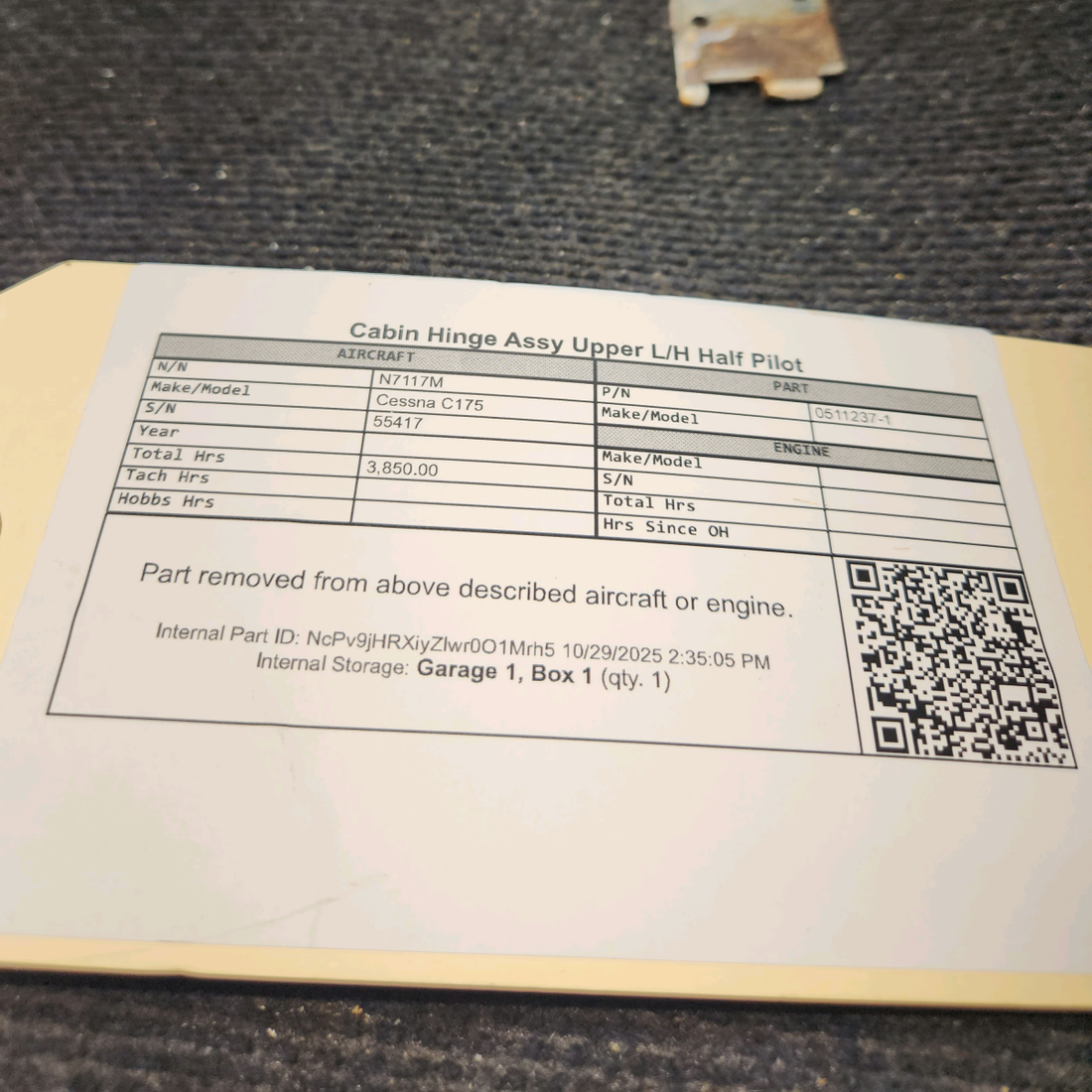 Used aircraft parts for sale, 0511237-1 Cessna C175 Hinge Half Assembly Upper - LH (Pilot Side)