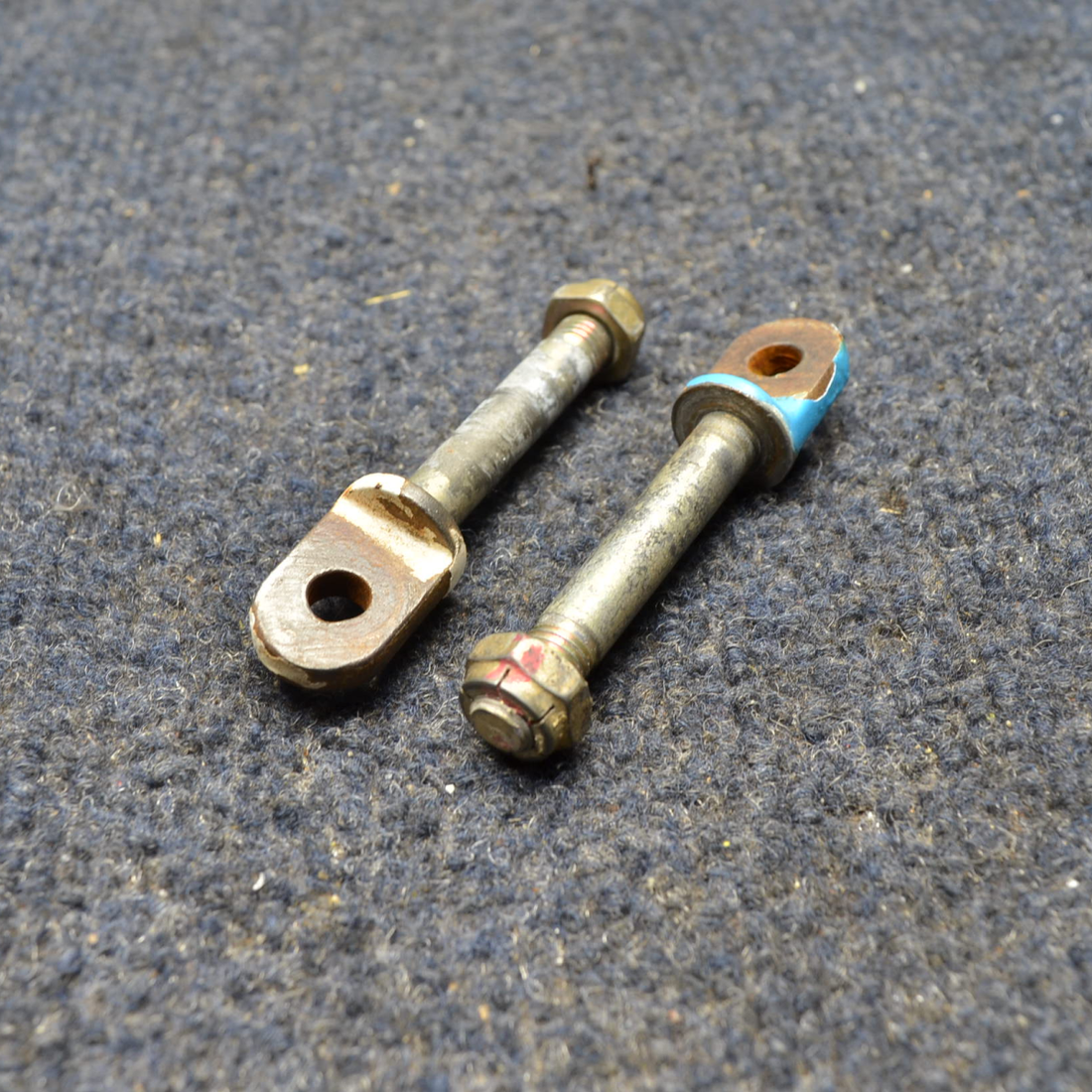 Used aircraft parts for sale, 402-057 PIPER PA28-140 MAIN DOOR HINGE SOLD AS A SET OF 2