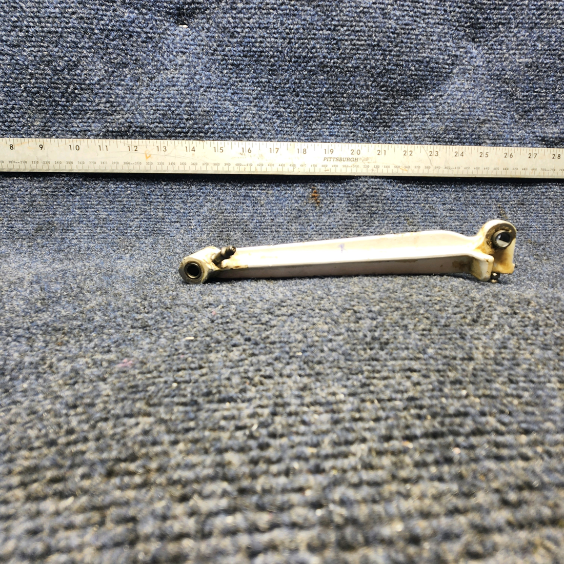 Used aircraft parts for sale, 35-815129 Beechcraft F33A MAIN GEAR RETRACT BRACE LEG