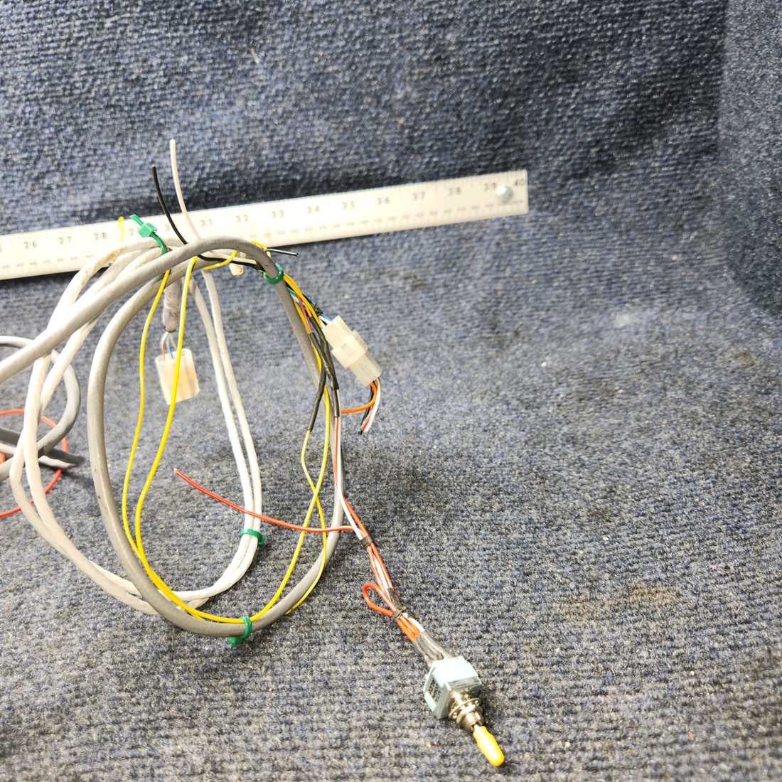 Used aircraft parts for sale, 0131-0-0 / 0107-P4 / 0105-R9 / 1394T100-14RB. S-tec S-tec Corp 50 PIPER PA-24-250 S-Tec Corp System 50 Autopilot complete w/ Harness 14 volts