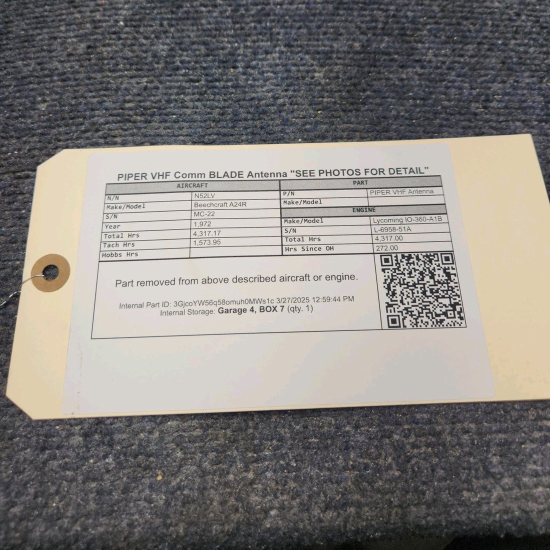 Used aircraft parts for sale, PIPER VHF Antenna Beechcraft A24R PIPER VHF Comm BLADE Antenna "SEE PHOTOS FOR DETAIL"