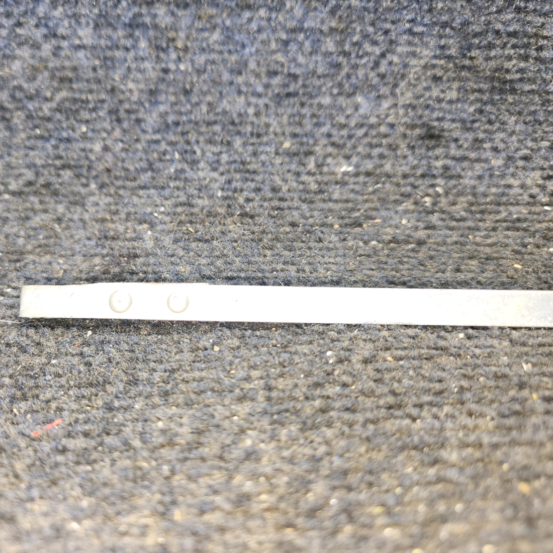 Used aircraft parts for sale, 0413406-8 cessna 150G Cabin Door Latch Drawbar