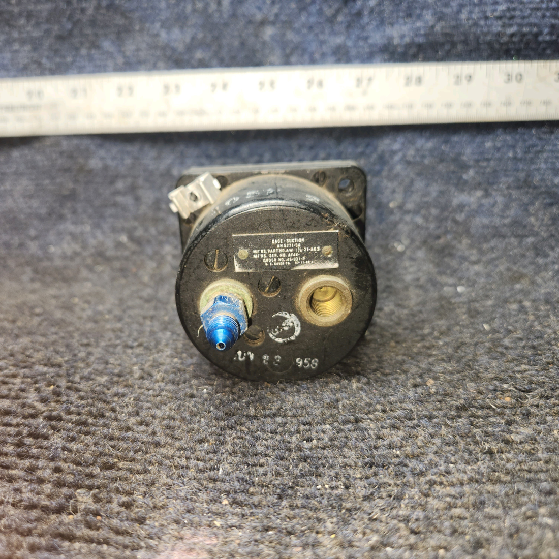 Used aircraft parts for sale, 0311057-2 Cessna 172 Suction Indicator