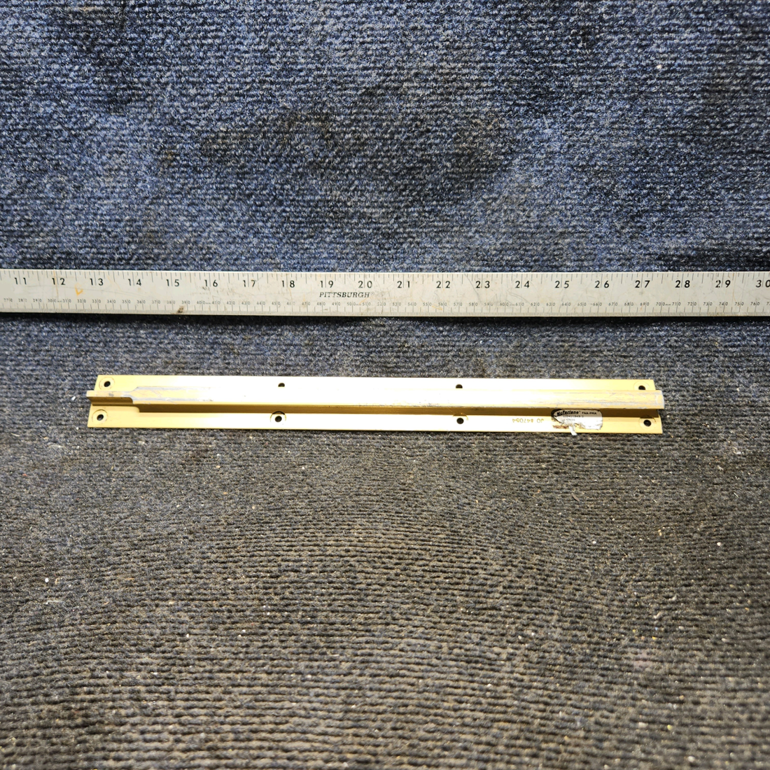 Used aircraft parts for sale, MC0411545-2 cessna 150G Inboard Seat Rail