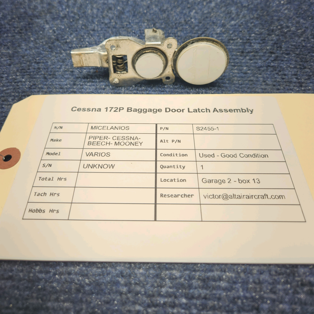 Used aircraft parts for sale, S2455-1 Cessna PIPER- CESSNA-BEECH- MOONEY VARIOS CESSNA 172P BAGGAGE DOOR LATCH ASSEMBLY