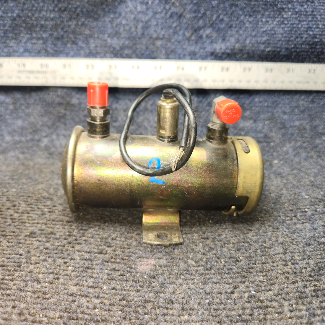 Used aircraft parts for sale, 480-500 Bendix Electronic Fuel Pump 24 V