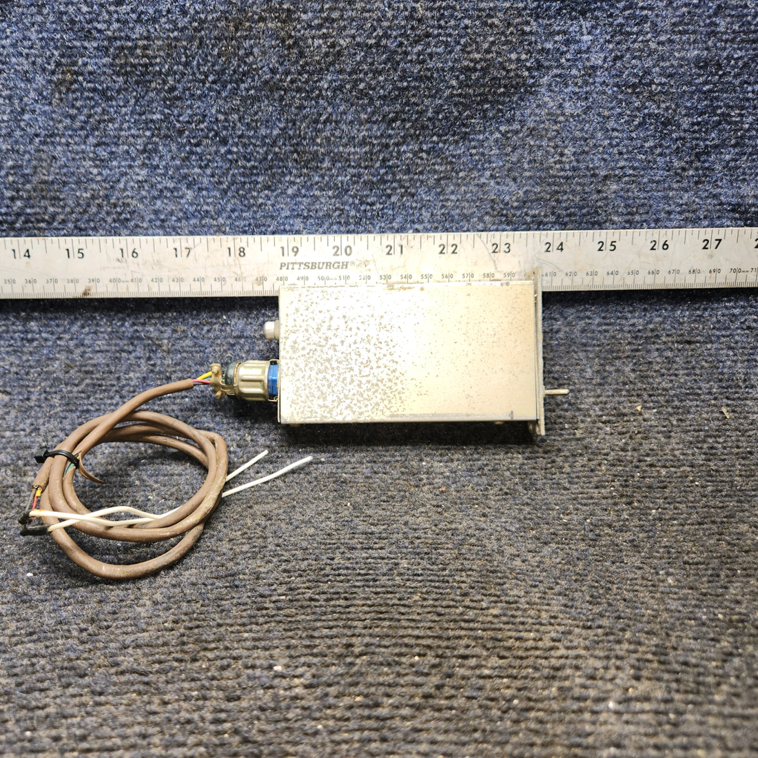 Used aircraft parts for sale, 46150-2 Airmarc 128H Piper PA28-140 Marker Beacon Indicator 14V