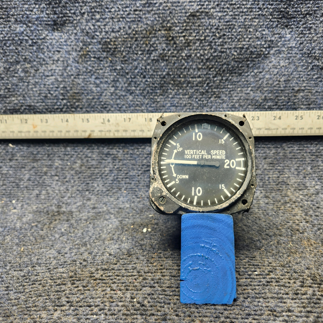 Used aircraft parts for sale, 7000 United Instruments Vertical Speed Indicator