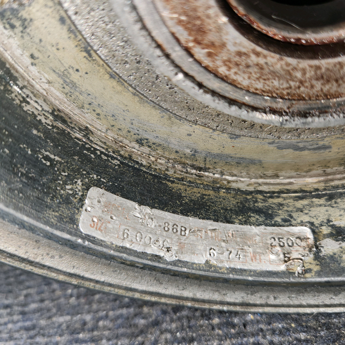 Used aircraft parts for sale, 40-86B Cleveland 40-86B Piper PA28-161 Wheel Assembly