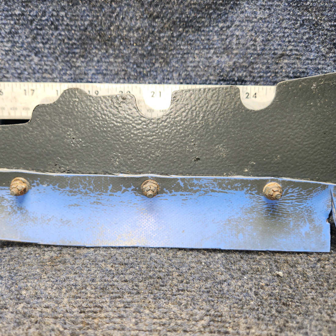 Used aircraft parts for sale, 2455029-1 Cessna 172RG CENTER BAFFLE ASSY