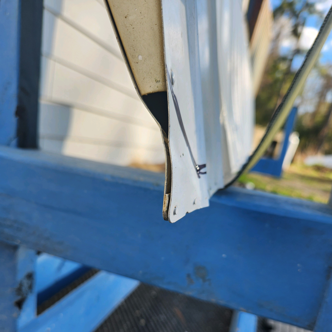 Used aircraft parts for sale, 0523901-38 CESSNA 172K FLAP ASSEMBLY RH "SEE PHOTOS FOR DETAILS"