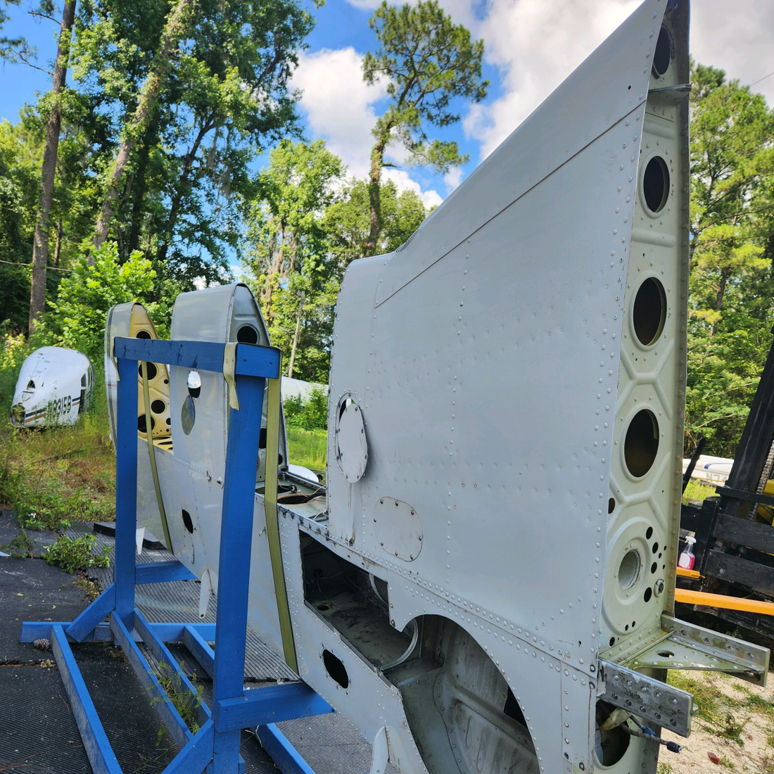 Used aircraft parts for sale, 38121-009 Piper PA32RT-300 WING STRUCTURE ASSY RH "SEE PHOTOS FOR DETAILS"