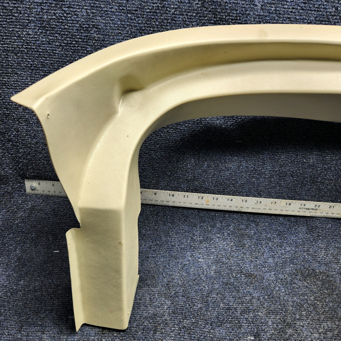 Used aircraft parts for sale, P2415014-1 Cessna CESSNA C172RG MOLDING REAR WINDOW LOWER