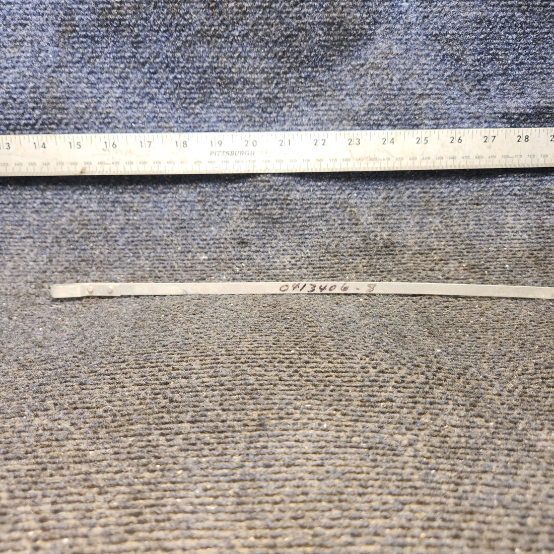 Used aircraft parts for sale, 0413406-8 cessna 150G Cabin Door Latch Drawbar