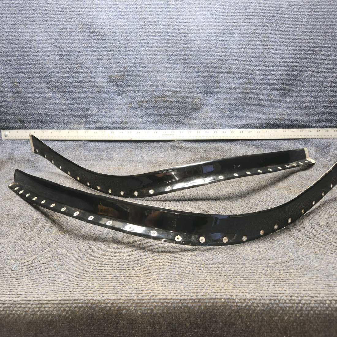 Used aircraft parts for sale, 0513230-4, 0513230-3 Cessna 172E Retainer-Outside Windshield RH and LH