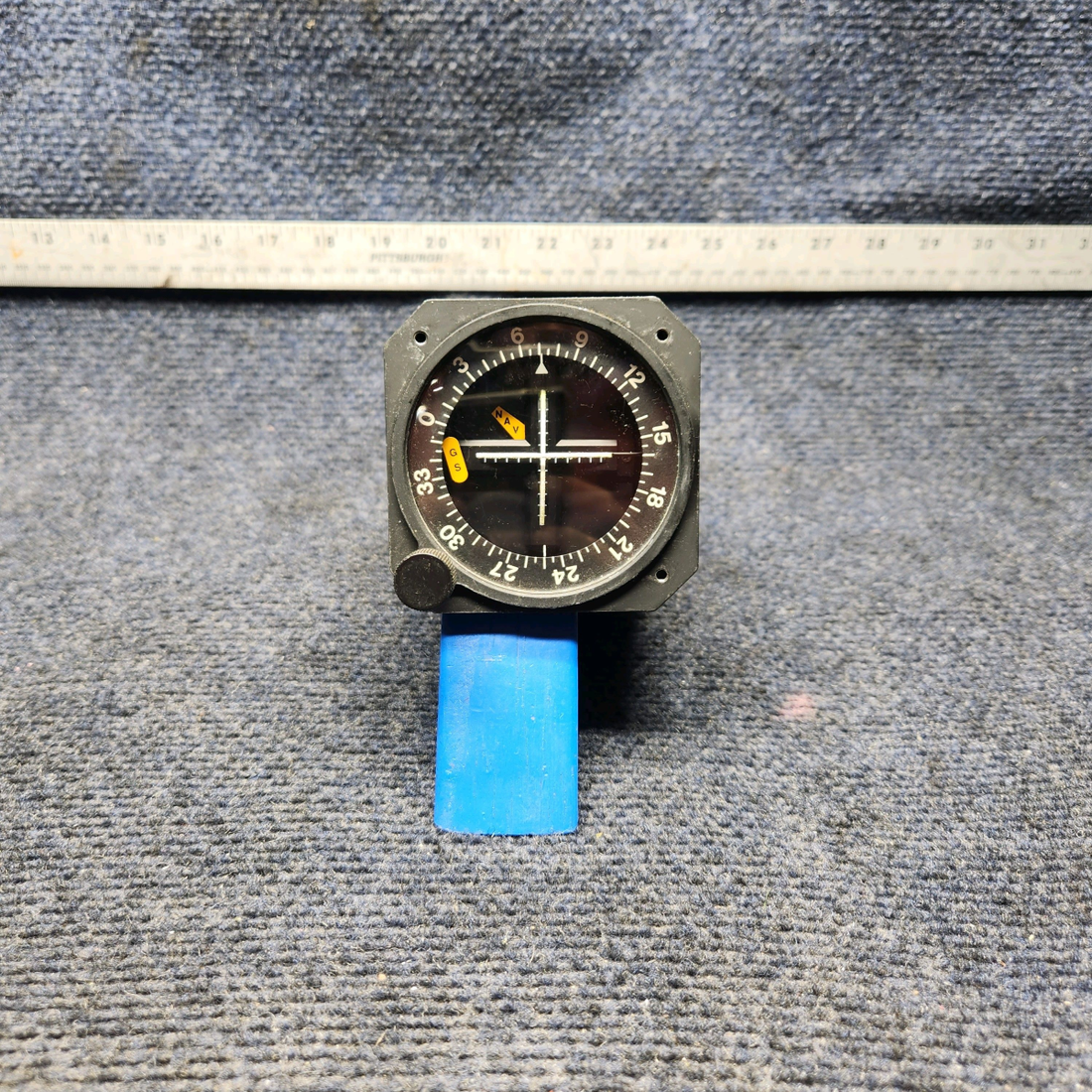 Used aircraft parts for sale, ID-825 TSO CESSNA 172K VOR / LOC / GLIDESLOPE INDICATOR WITH CONNECTOR