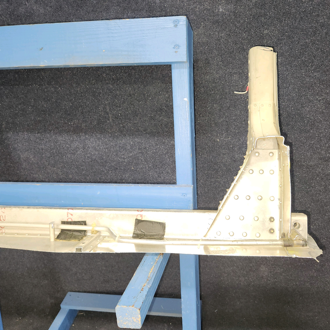 Used aircraft parts for sale, 0511162-5 CESSNA 172K FUSELAGE CENTER SECTION FWD SPAR