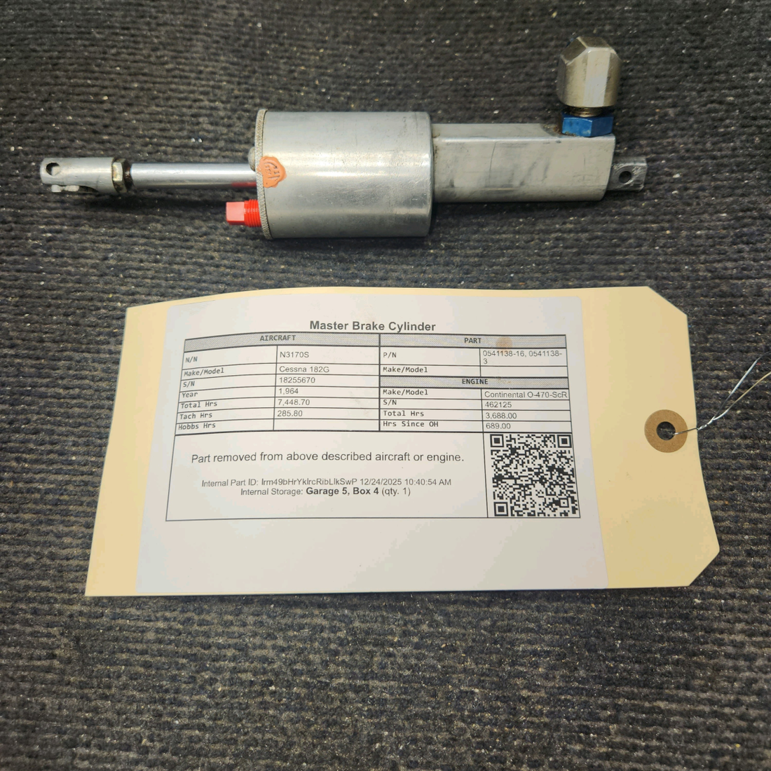 Used aircraft parts for sale, 0541138-16 Cessna 182G Master Brake Cylinder