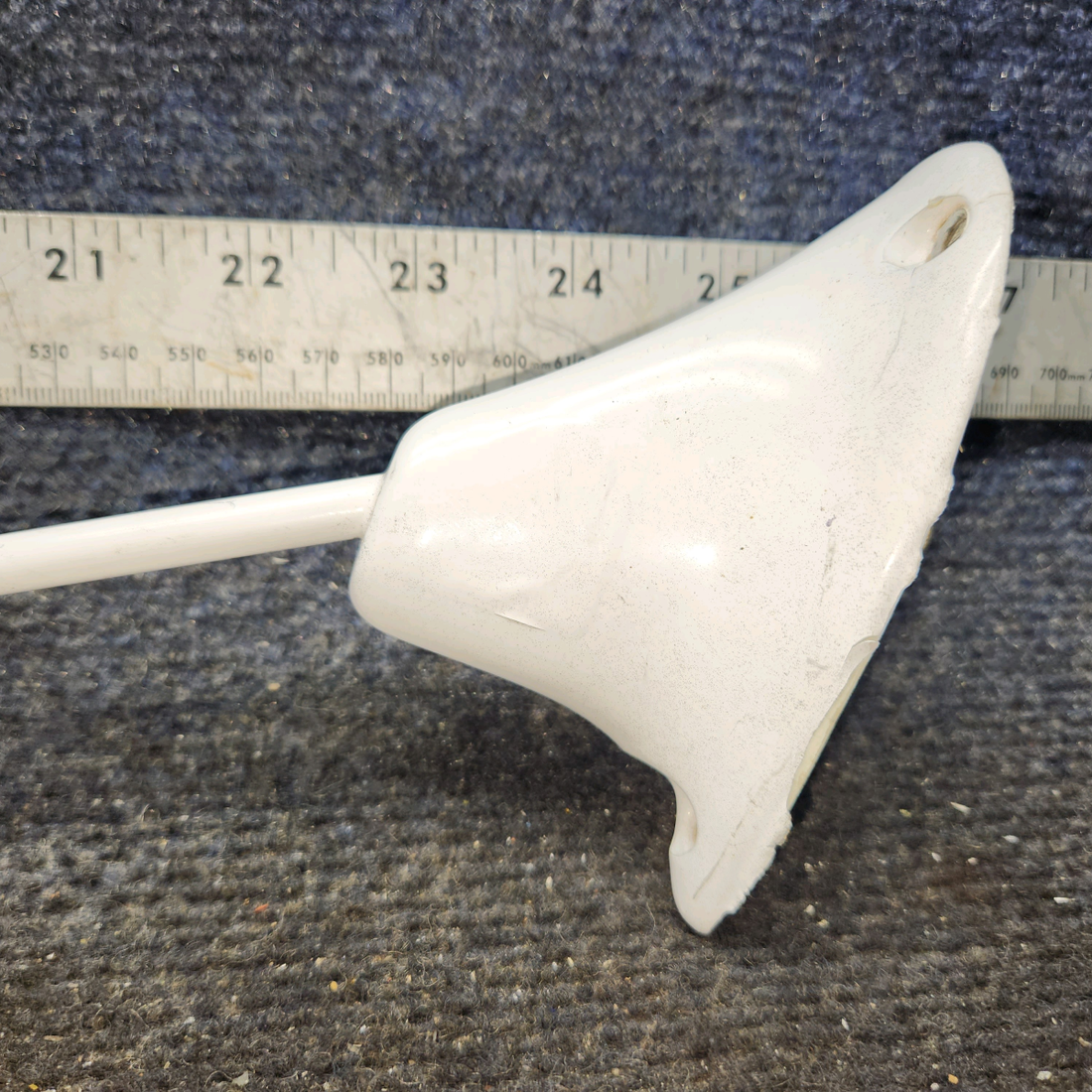 Used aircraft parts for sale, DM Q 18-1/A Dorne and Margolin cessna 150G Antenna
