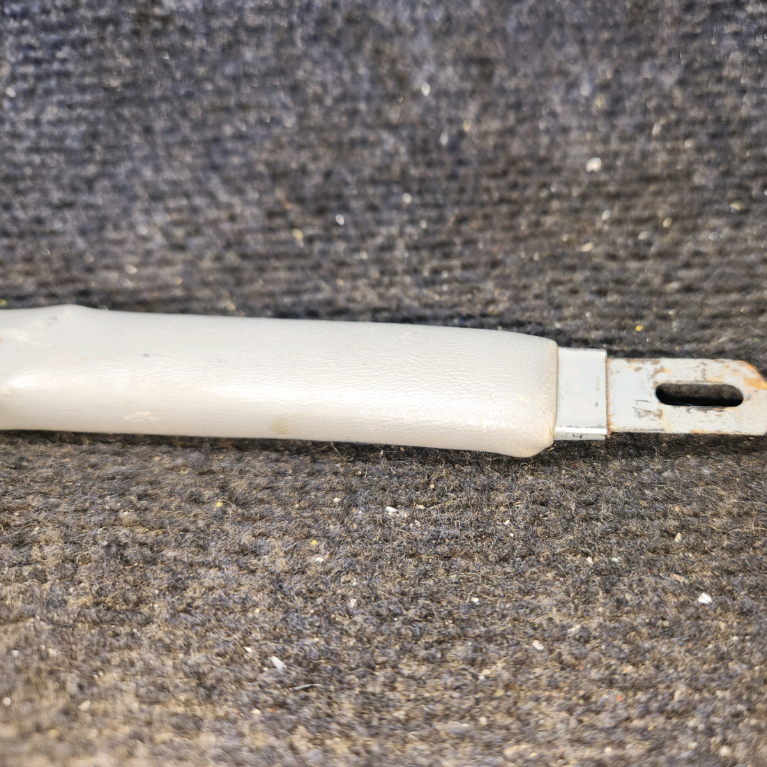 Used aircraft parts for sale, 51362-5 Cessna 172F Interior Handle Assembly