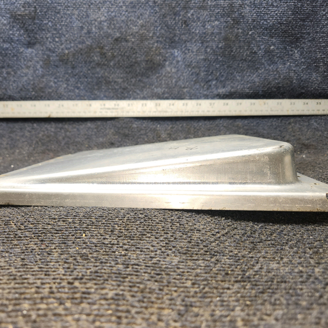 Used aircraft parts for sale, 0413429-2 cessna 150G Front Floorboard Foot Pan – RH