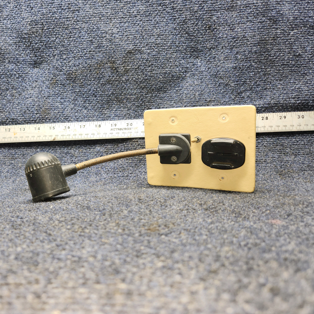 Used aircraft parts for sale, MAP LIGHT PIPER PA28-161 Reading Map Overhead Light| 12 VOLTS