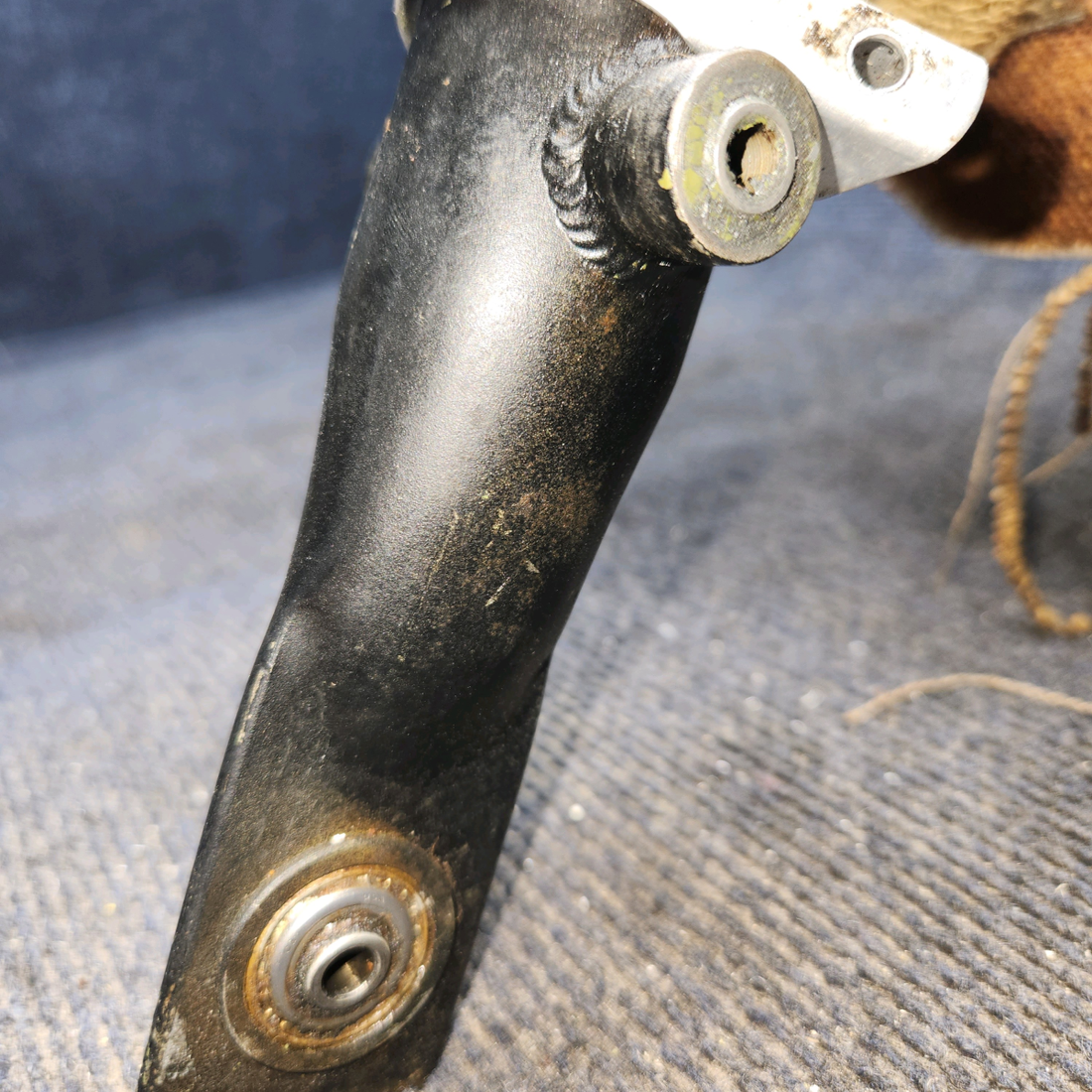 Used aircraft parts for sale, 0560006-1 Cessna 172E Yoke Assembly Minus Sprockets