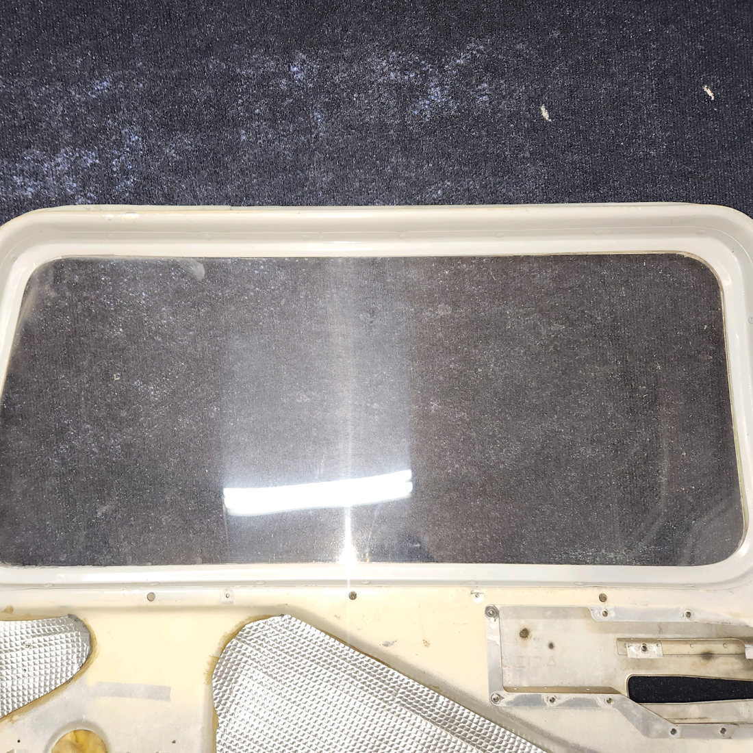 Used aircraft parts for sale, 0710620-206, 0717010-18 Cessna 182G Door structure With Window RH