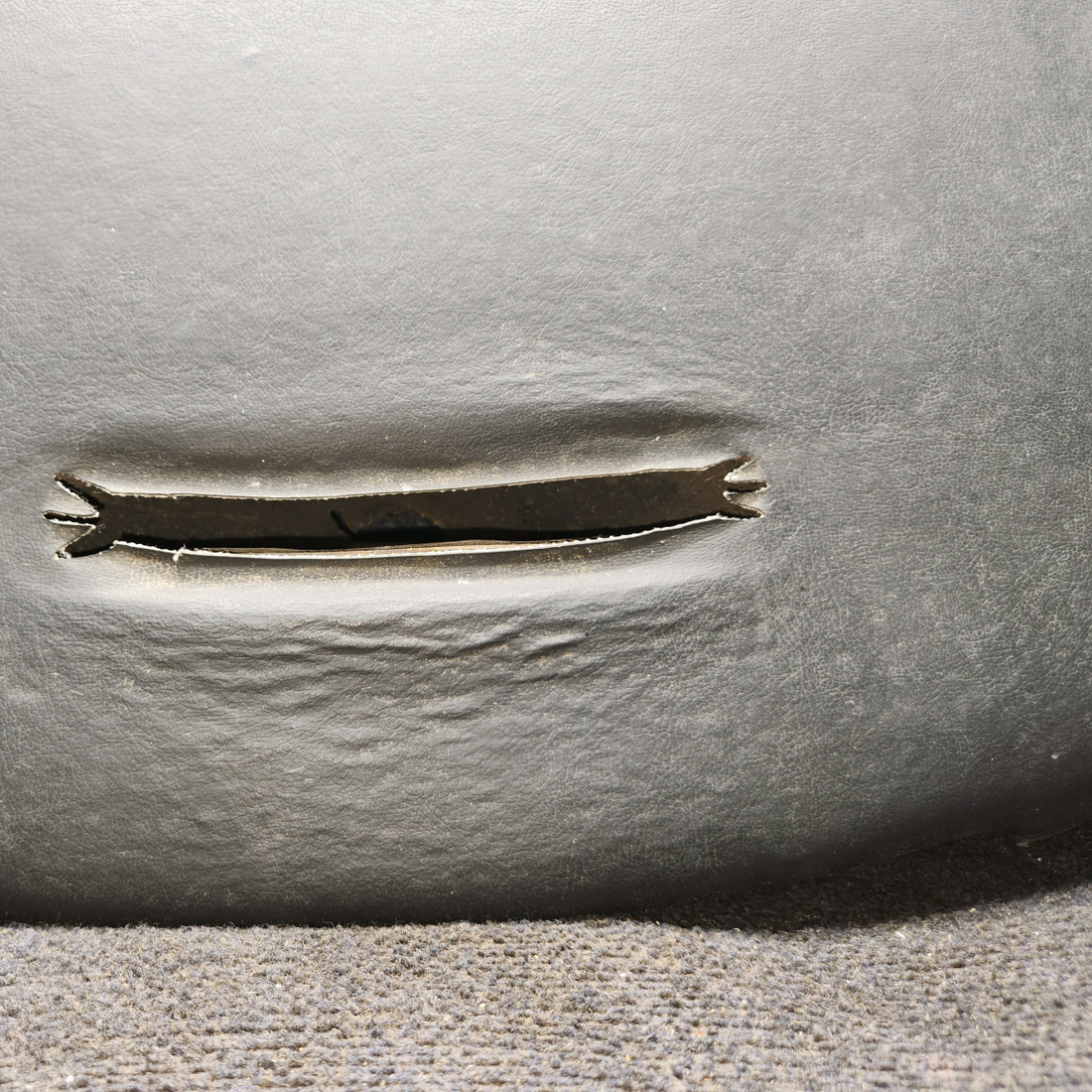 Used aircraft parts for sale, 168-534089-3 Beechcraft C23 SUNDOWNER Glareshield Assembly