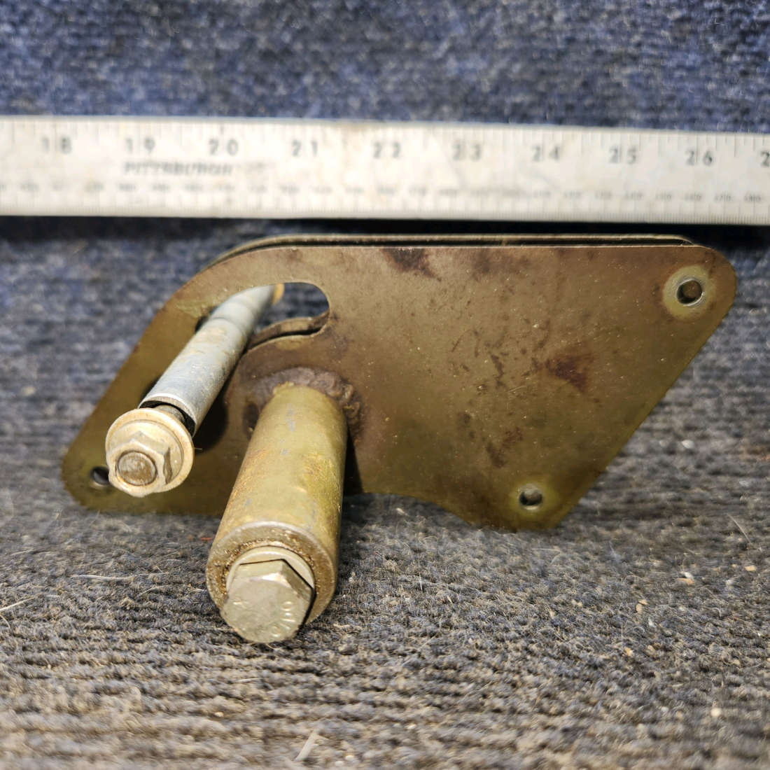 Used aircraft parts for sale, 0523223-1 cessna 172N Aileron Bellcrank Assembly – LH