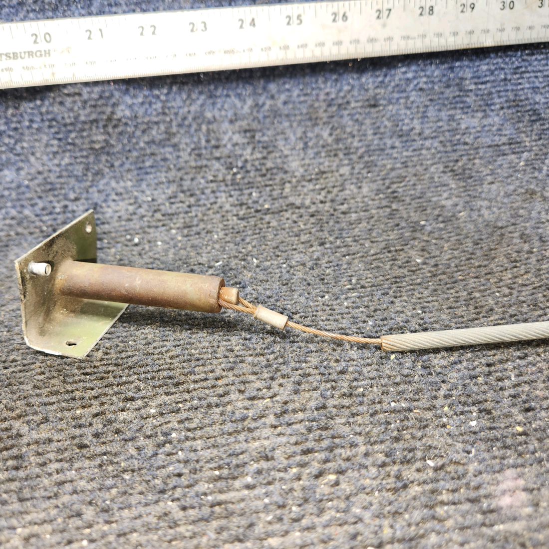 Used aircraft parts for sale, 96863-006 Piper PA32RT-300 Lower Actuator Assy Door Latch