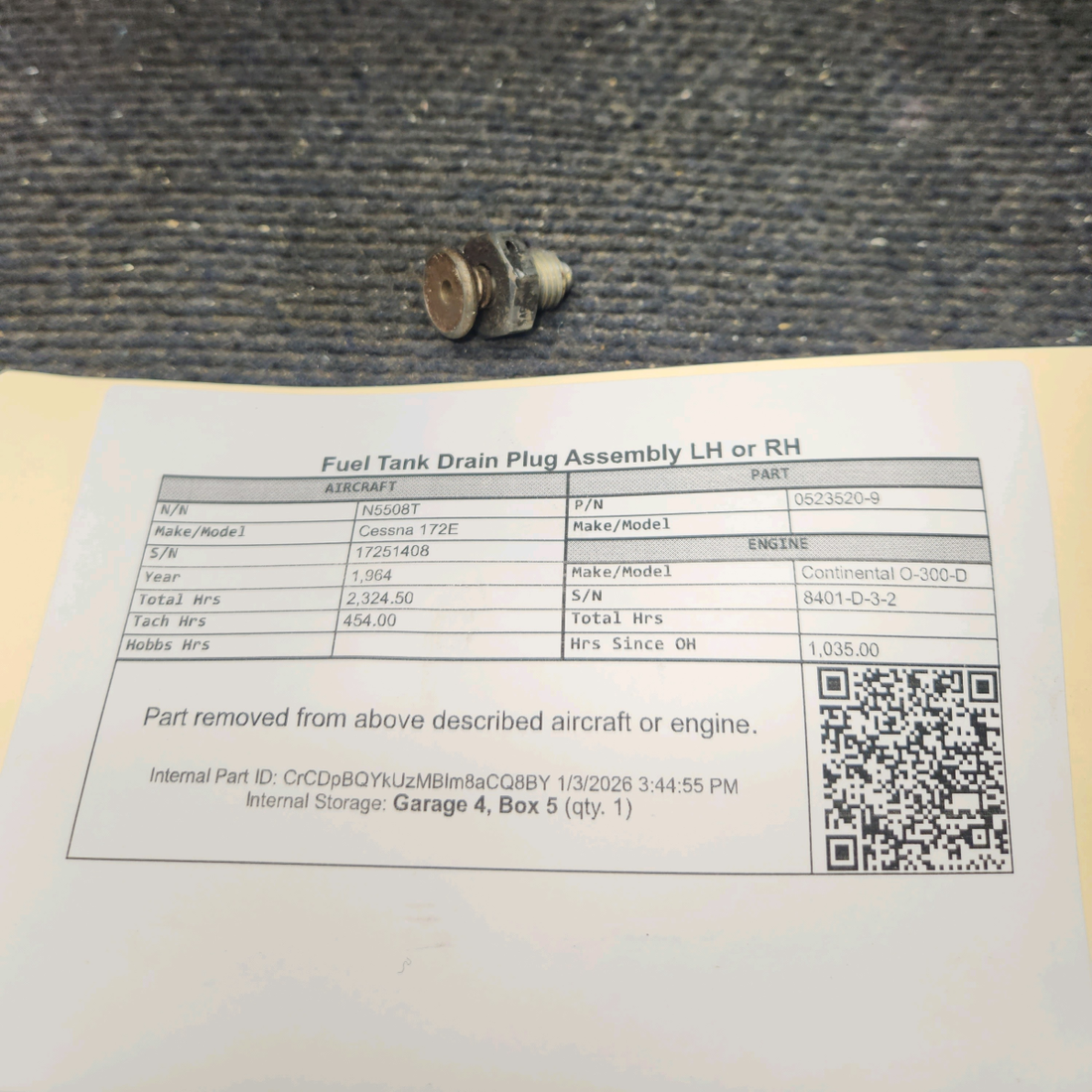 Used aircraft parts for sale, 0523520-9 Cessna 172E Fuel Tank Drain Plug Assembly LH or RH