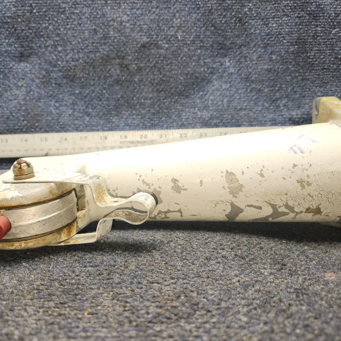 Used aircraft parts for sale, 35644-902 PIPER PA28-140 Main Landing Gear Assy -  LH