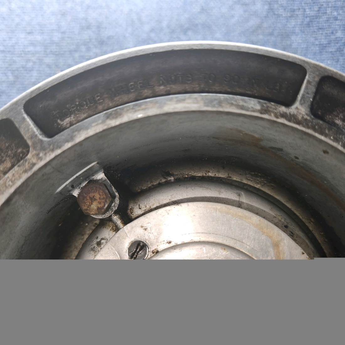 Used aircraft parts for sale, 27-100D Beechcraft 35-33 6.00-6 Main Wheel Assembly Type III