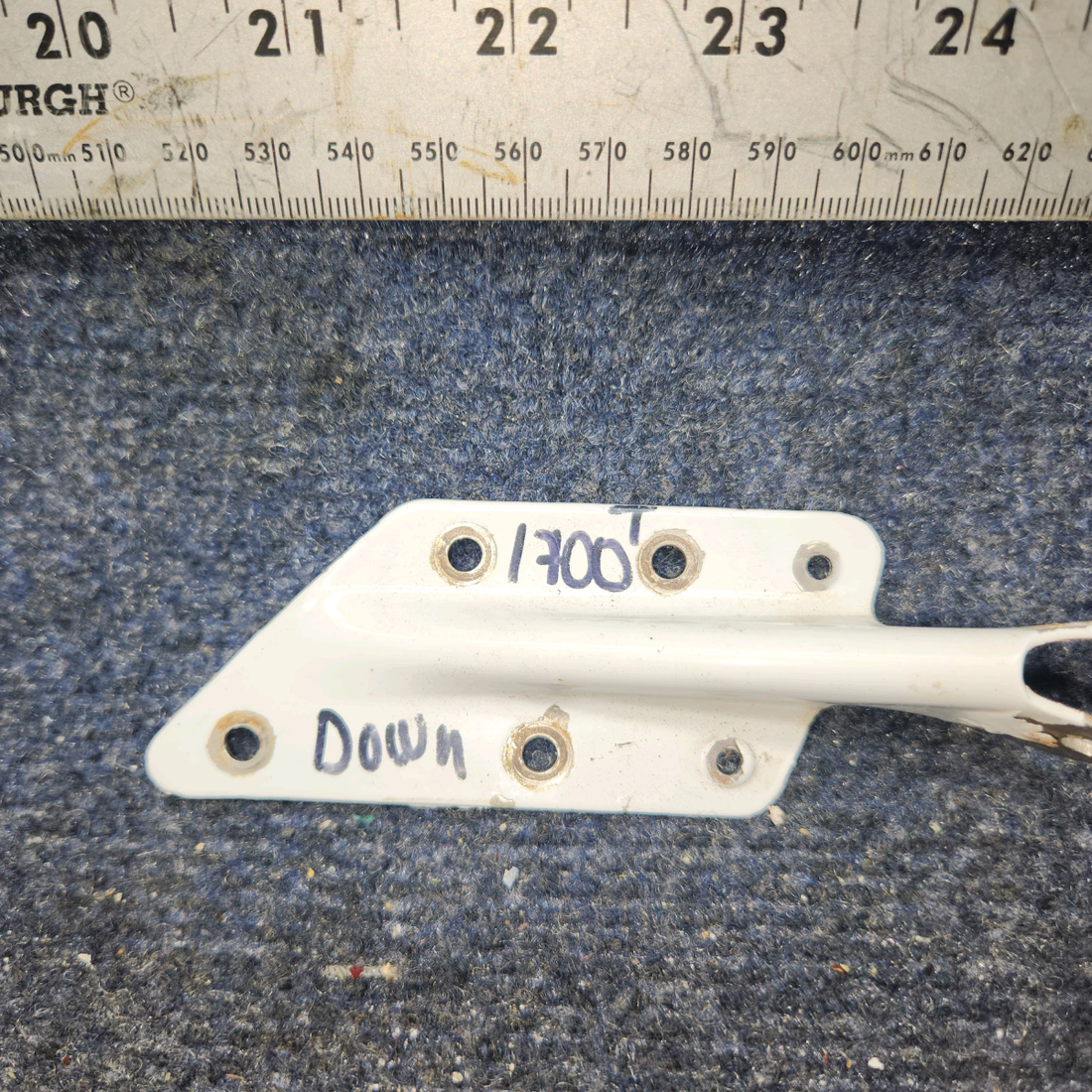 Used aircraft parts for sale, 66914-000 PIPER PA28-140 Hinge Cabin Door Bottom