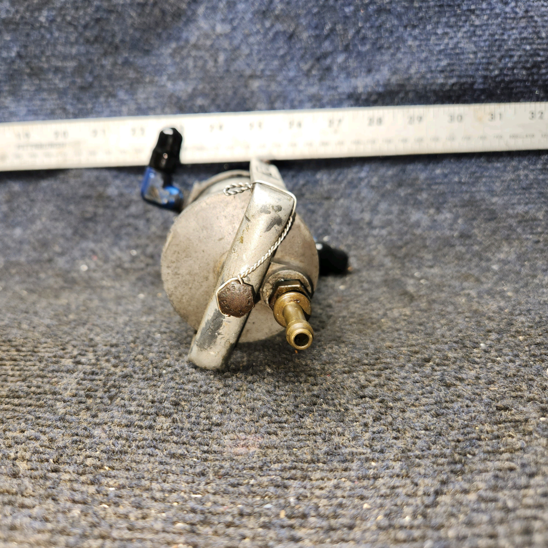 Used aircraft parts for sale, G199-25 Garwin Cessna 172 Fuel Strainer Assembly