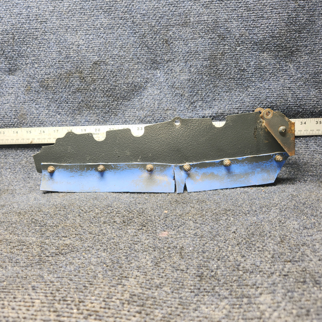 Used aircraft parts for sale, 2455029-1 Cessna 172RG CENTER BAFFLE ASSY