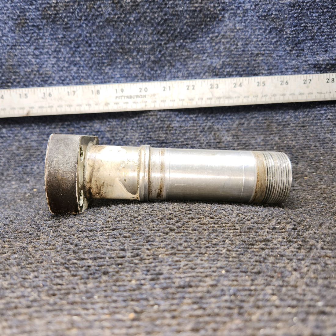 Used aircraft parts for sale, 0541124 Cessna 172E Main Gear Axle