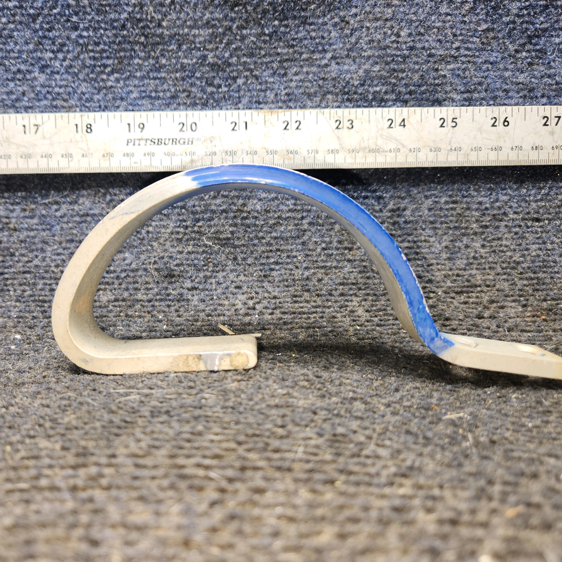 Used aircraft parts for sale, 0512200-2 cessna 172N Baggage Door Hinge Assembly